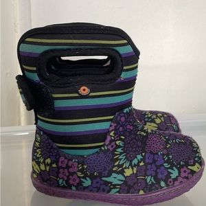 Boggs size 6 toddler